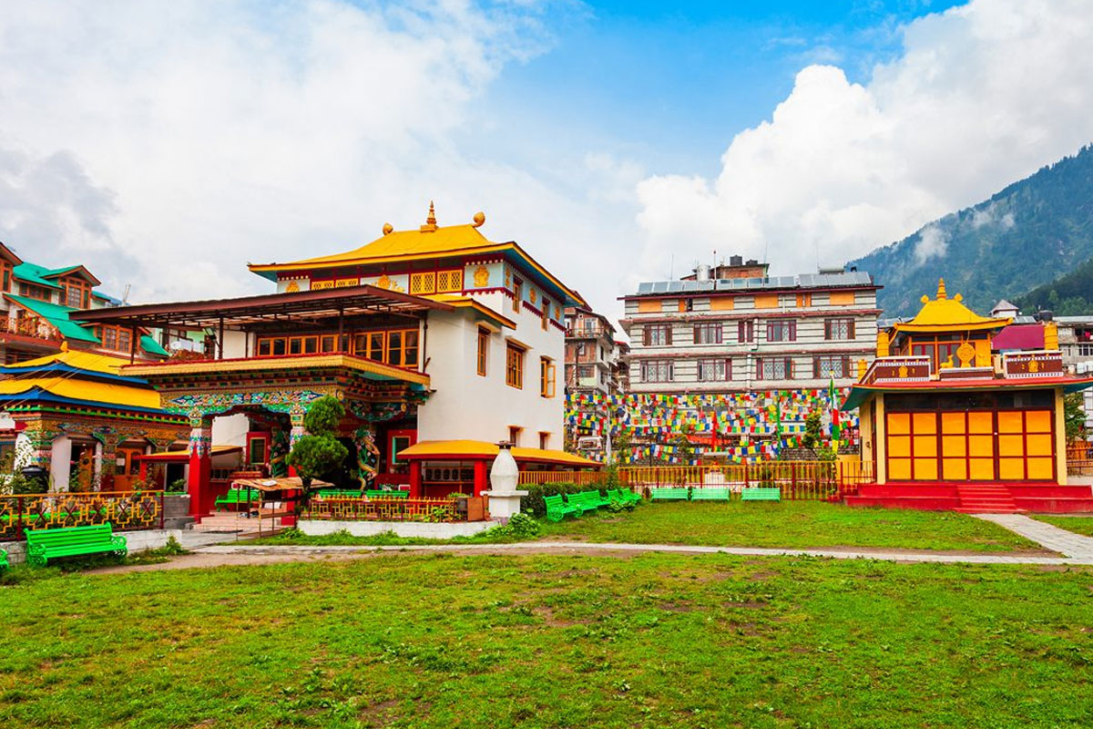 Delhi to Manali Tour Package 4D/3N